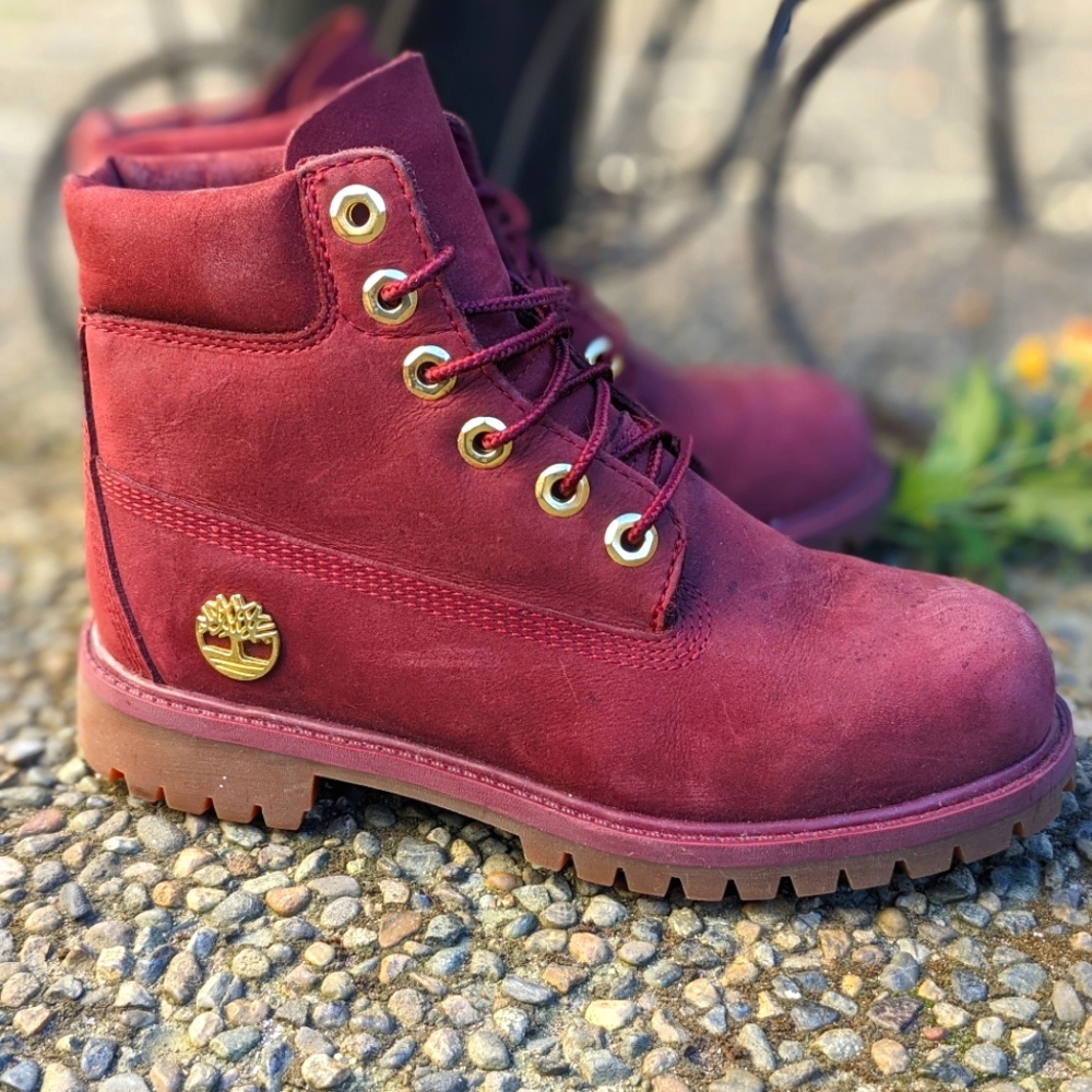 Timberland Premium 6" Boot- youth size 4